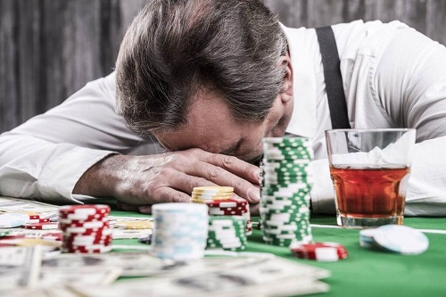 How do gamblers Deal with Losing Money